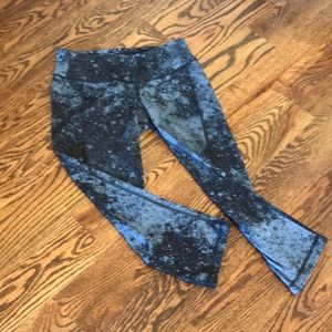 Old Navy galaxy capri running tights